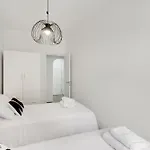 Apartment Escape And Elevate Palmas *